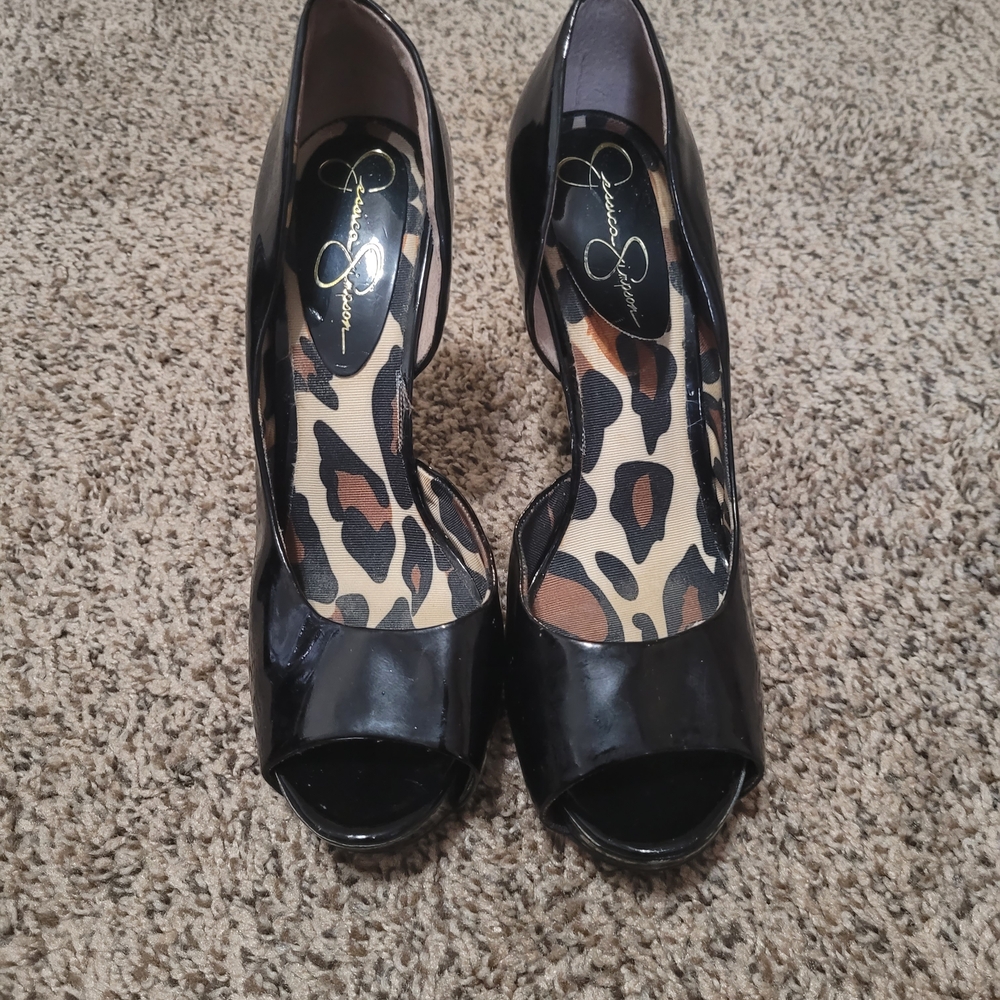 Jessica Simpson Black Peep-Toe Heels